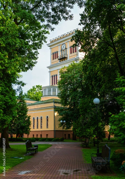 Fototapeta Gomel Palace and Park Ensemble of the Rumyantsevs and Paskeviches on a cloudy summer day