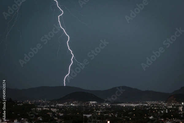 Obraz lightning over the city