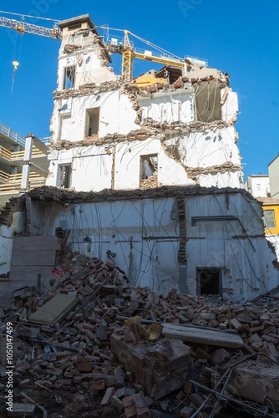 Obraz the destruction of an old building 