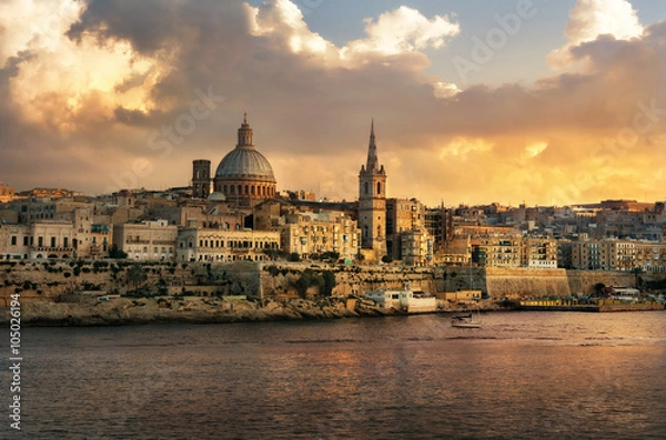 Obraz  Valletta skyline waterfront at sunset. Malta