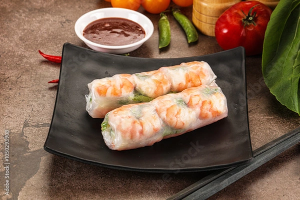 Fototapeta Vietnamese spring roll with prawn