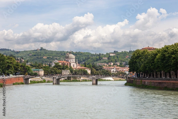 Fototapeta View of the city of Verona and the Adige River flowing through the city.