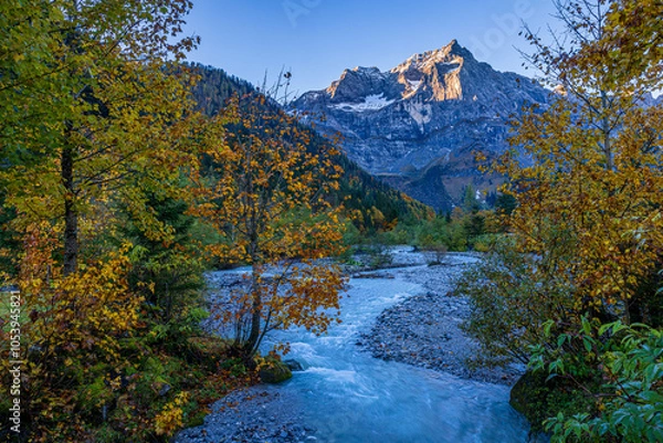 Fototapeta mountain river in autumn in the alps of austria