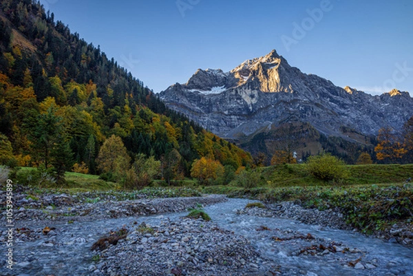 Fototapeta autumn in the mountains of the alps in austria