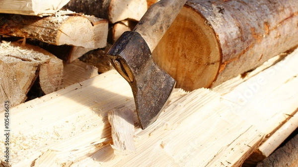 Fototapeta Топор в древесине