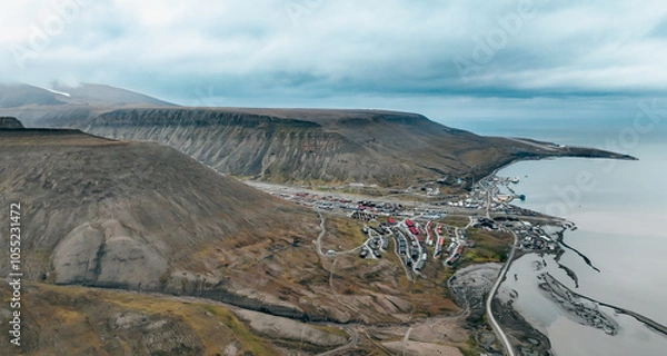Fototapeta Aerial view of Longyearbyen in Svalbard showcasing unique landscape and settlement features