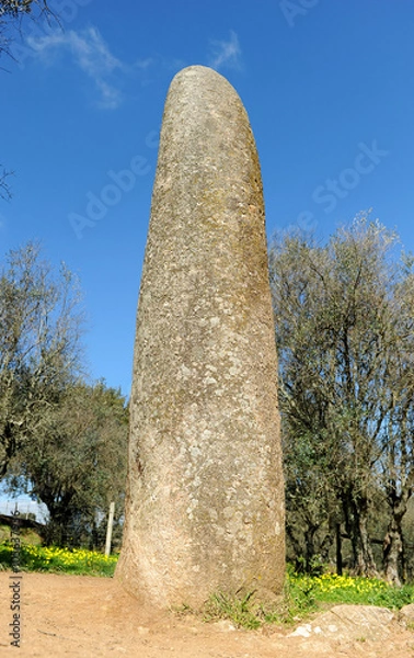 Obraz Menhir de los Almendros, Menhir dos Almendres, Alentejo, Portugal, sur de Europa