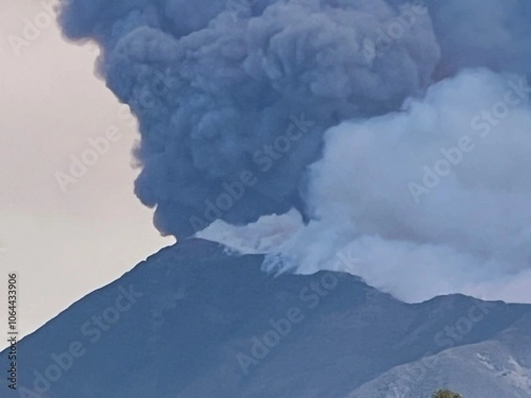 Obraz Mountain top fire