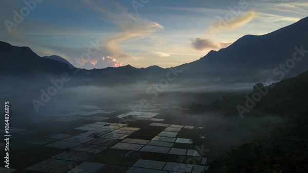 Fototapeta sunrise in the mountains