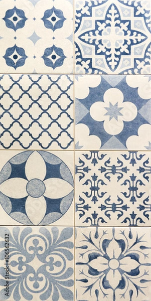 Fototapeta blue color pattern on white mosaic tiles