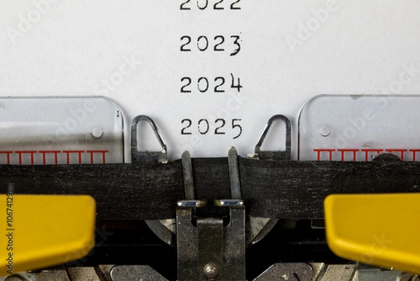 Obraz 2023, 2024, 2025,2026 written on an old typewriter	