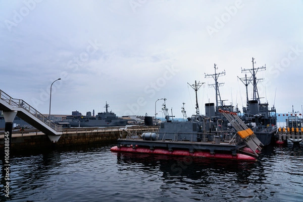 Obraz 停泊中の戦艦