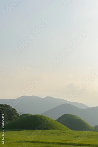 Obraz Tombs in Gyeongju, South Korea
