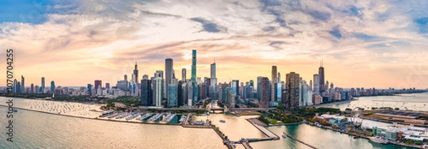 Obraz Aerial panorama of Chicago, Illinois skyline at sunset. Chicago is the most populous city in the U.S. state of Illinois and in the Midwestern United States.