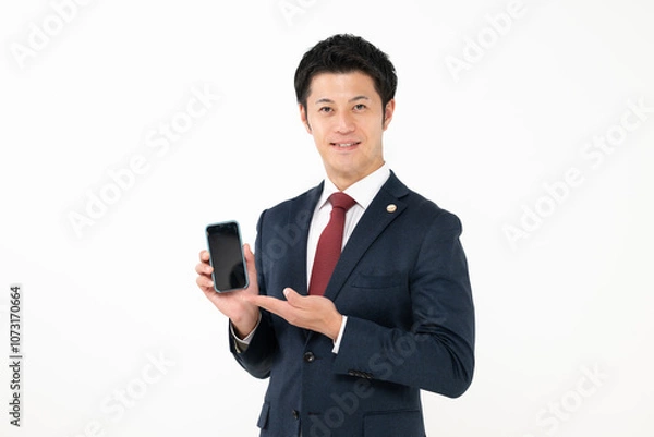 Fototapeta スマホを持つ男性弁護士