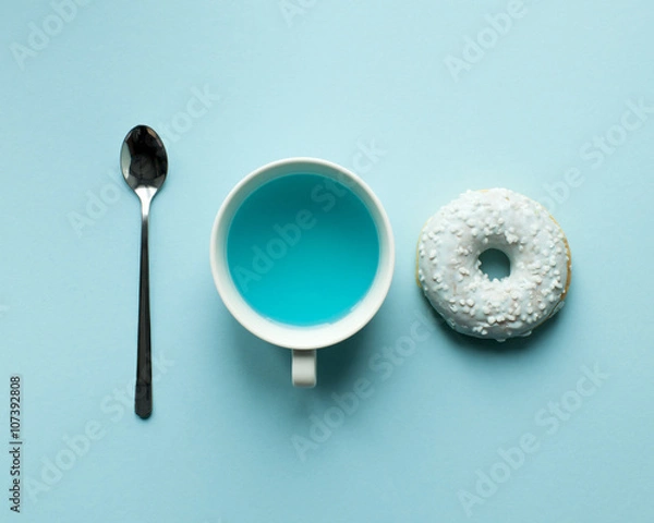 Obraz Blue tea on table