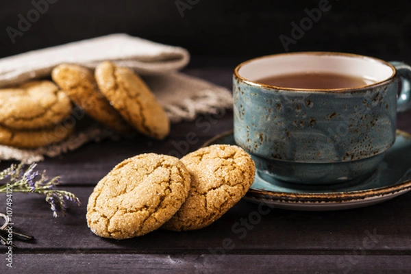 Fototapeta Soft ginger cookies with cracks 