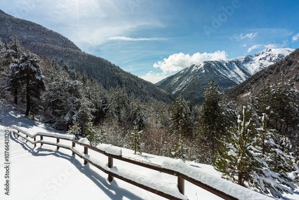 Fototapeta Mountain views in Andorra on a sunny winter day 