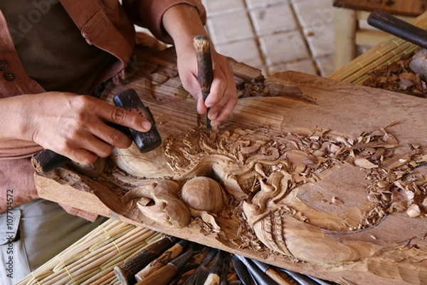 Obraz craftsman carving wood
