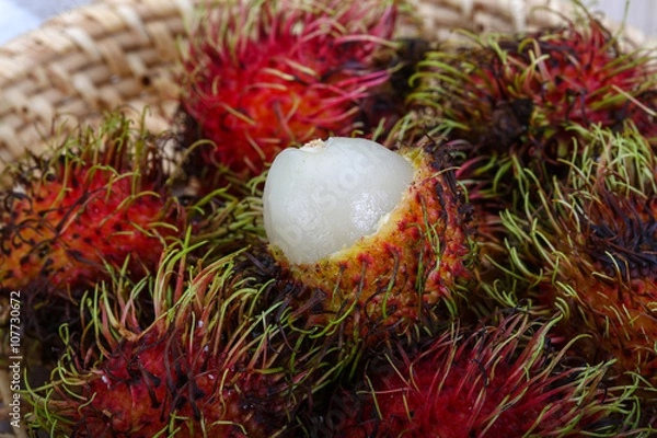 Fototapeta Fresh ripe sweet rambutan
