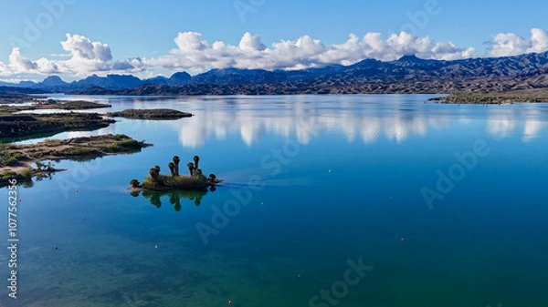 Fototapeta view of the lake 