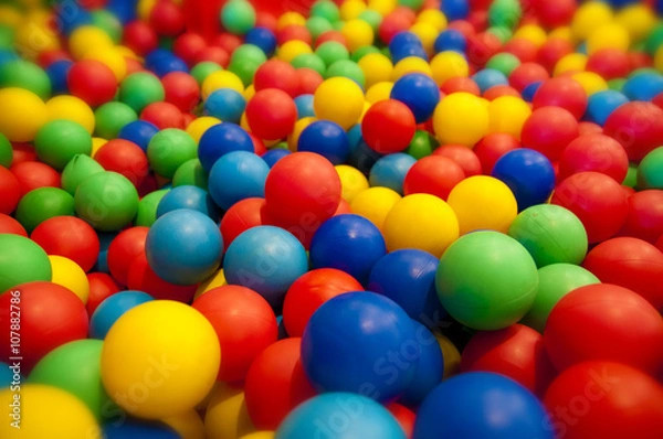 Fototapeta Pool with colorful balls