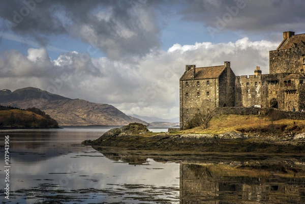 Obraz Dramatic view of Eilean Donnan Castle