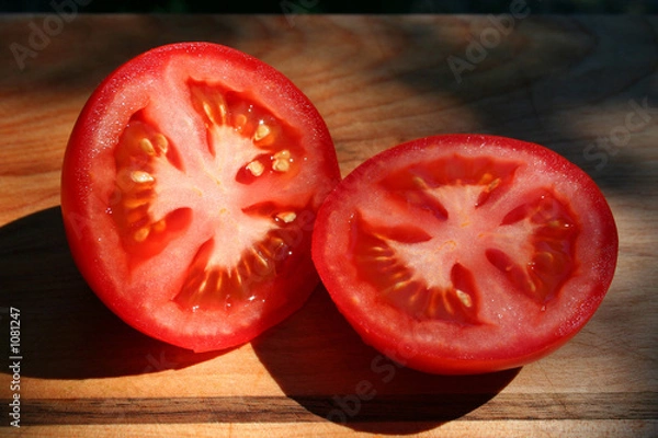 Obraz tomatoes on cutting board