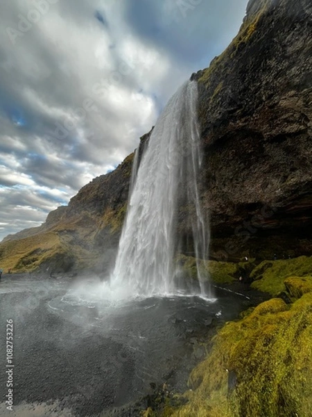 Fototapeta Beautiful Waterfall