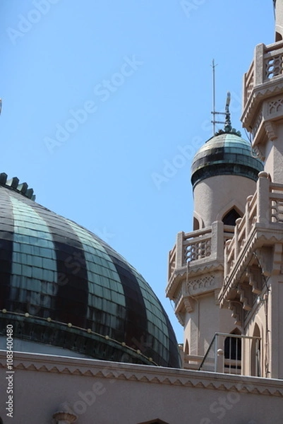 Fototapeta The dome and building of the Kobe Muslim Mosque, which is the first mosque in Japan
