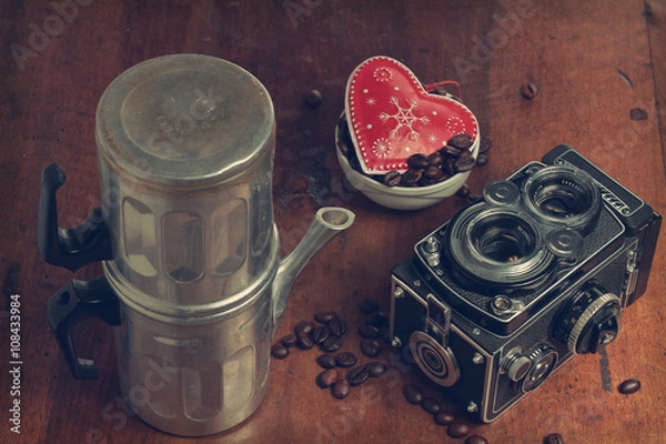 Obraz heart with an old coffee maker with an camera 