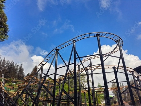 Obraz ferris wheel on a day