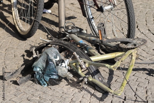 Fototapeta Schrotthaufen