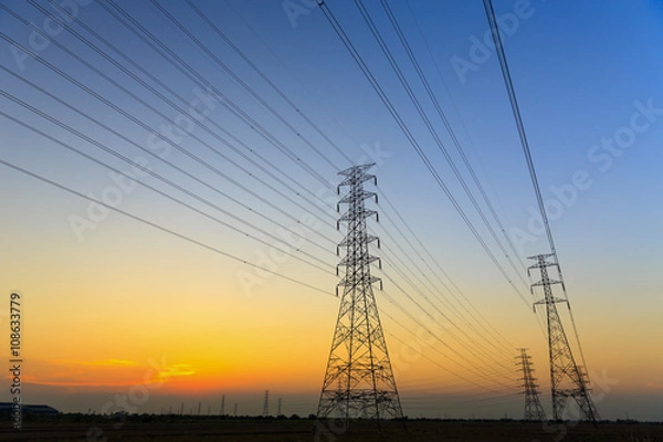 Obraz 送電線の鉄塔と夕焼け