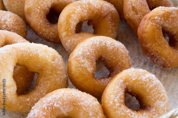 Obraz  donut in wicker basket