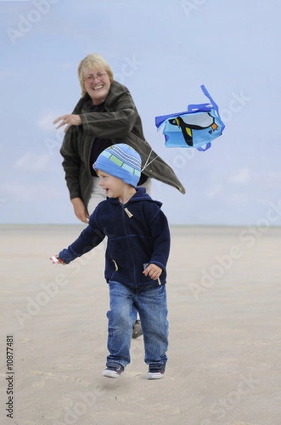 Obraz Mit Oma Drachen steigen lassen