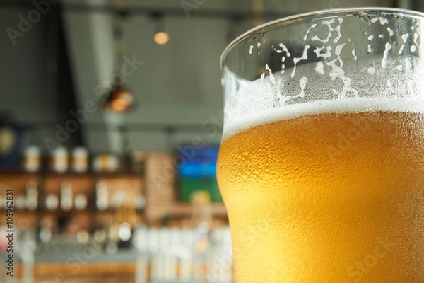 Obraz a glass of beer in pub