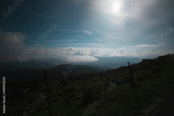 Obraz 幻想夜　天狗高原