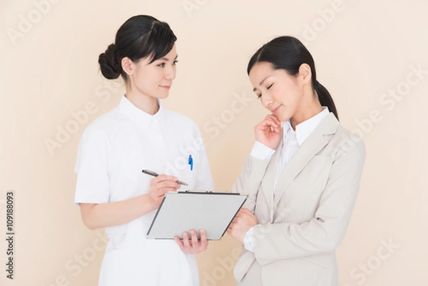 Fototapeta 看護師と患者