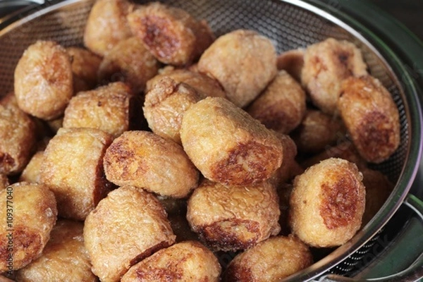 Fototapeta Roll shell crab is delicious.