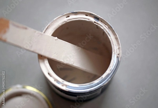 Obraz An empty paint container with copy space