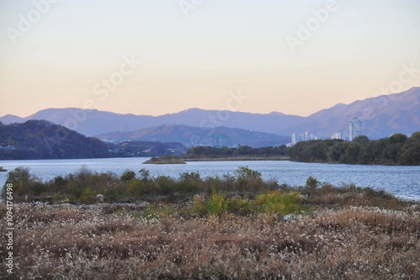 Obraz sunrise over the lake