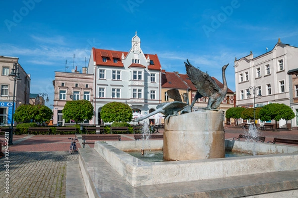 Obraz Freedom Square and the fountain in Tuchola, Kuyavian-Pomeranian Voivodeship, Poland