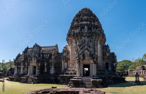 Obraz Prasat Hin Phimai is the largest stone Khmer temple in Thailand in Nakhon Ratchasima province.