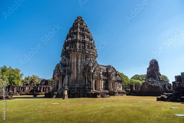Obraz Prasat Hin Phimai is the largest stone Khmer temple in Thailand in Nakhon Ratchasima province.