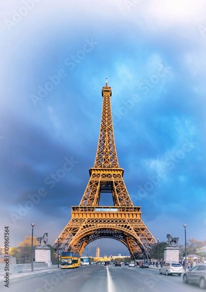 Fototapeta Eiffel Tower on a stormy evening