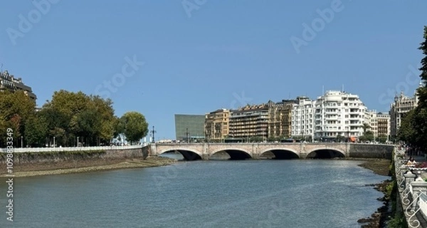 Obraz view across river