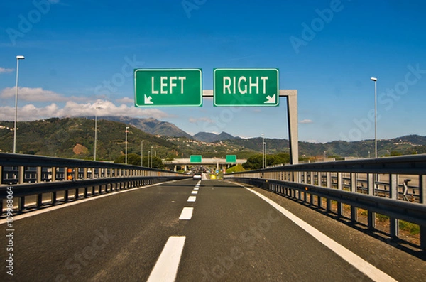 Obraz the moment of choice, right or left