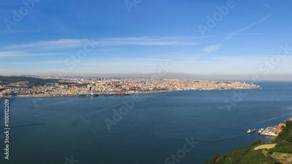 Fototapeta View of the Tagus or Tejo River and the city of Lisbon