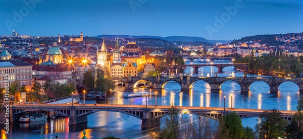 Obraz Praga, Republika Czeska mosty panorama. Most Karola i Wełtawa nocą